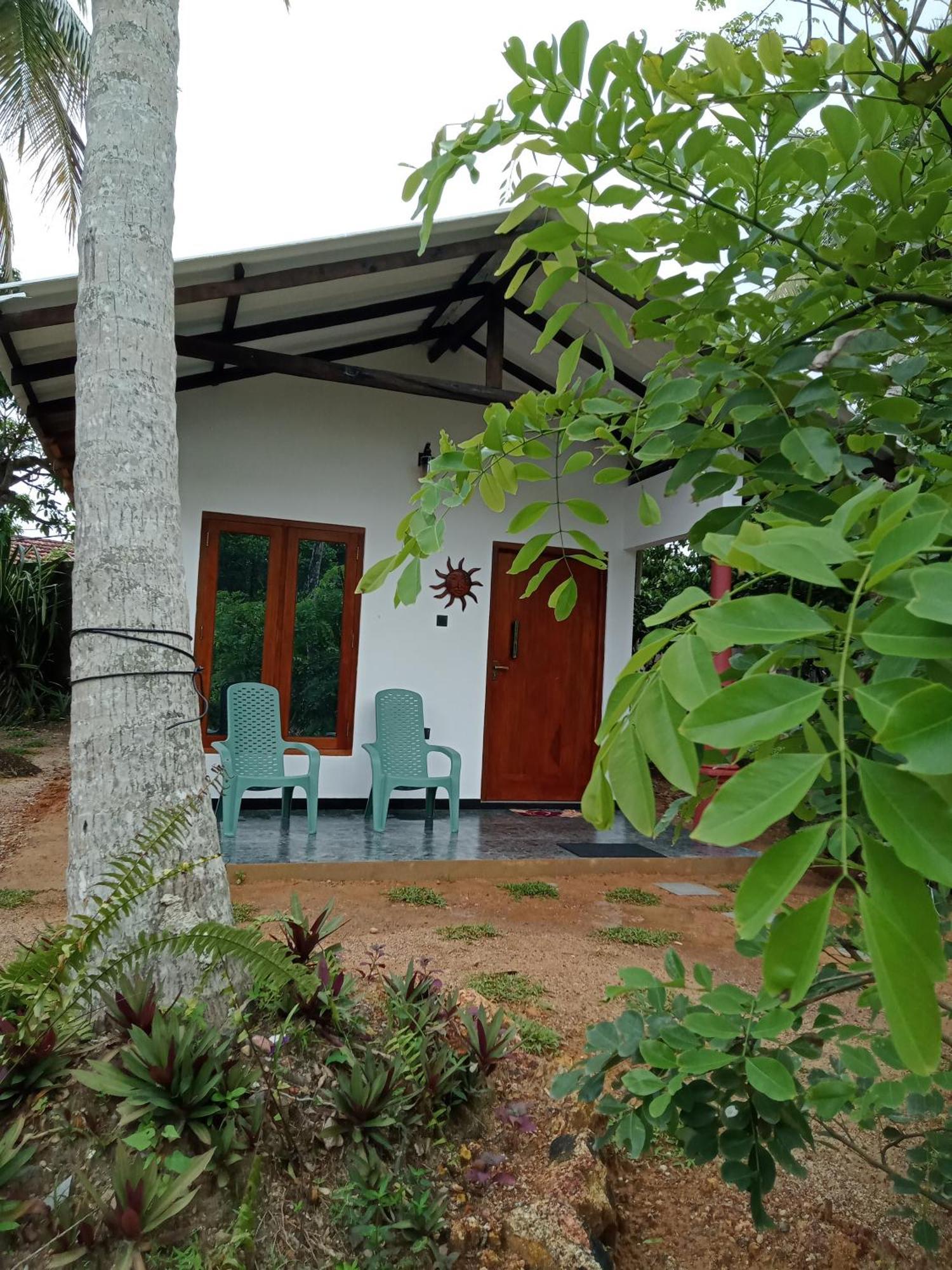 Freedom192 Hotel Weligama Luaran gambar