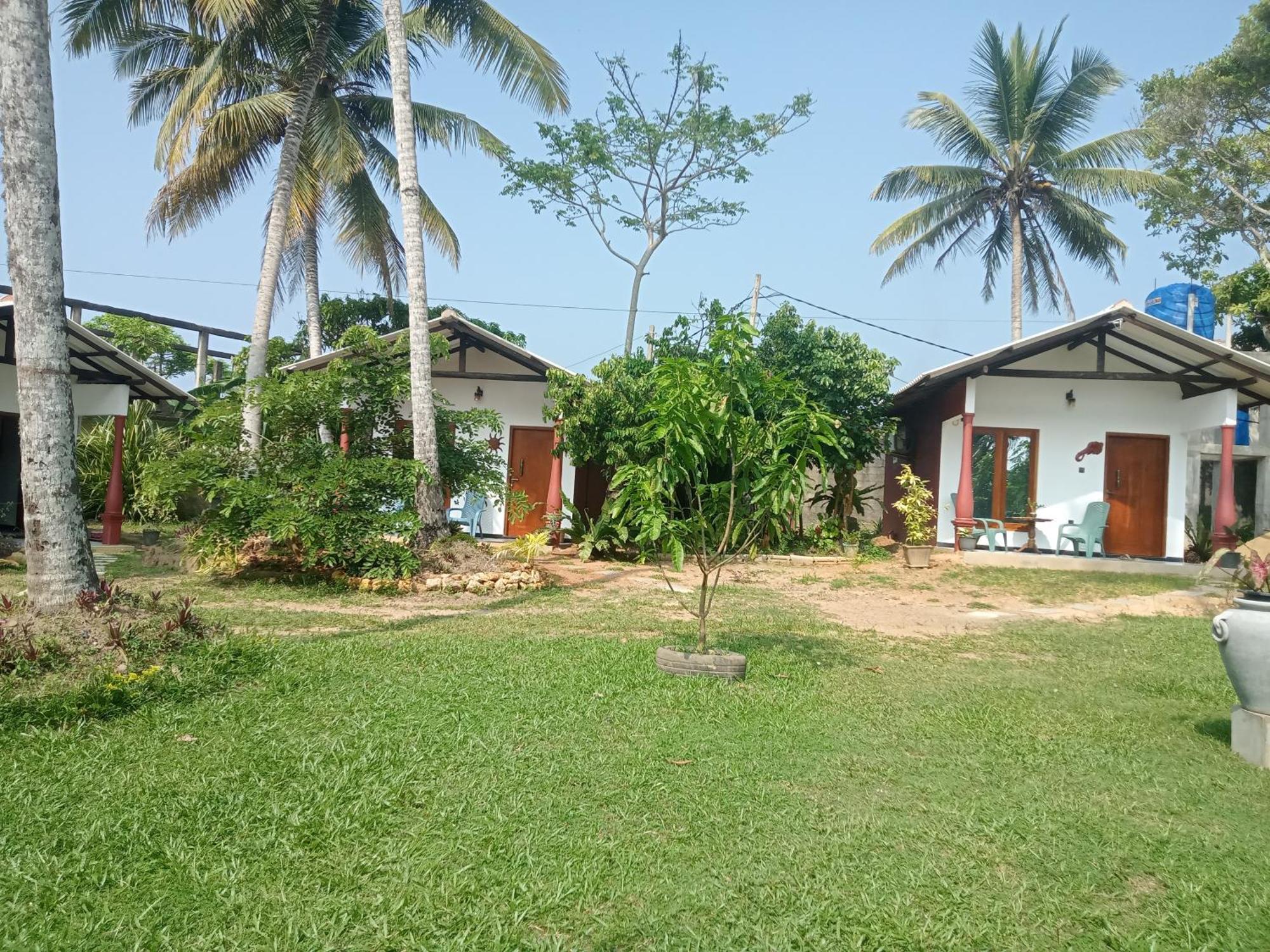 Freedom192 Hotel Weligama Luaran gambar