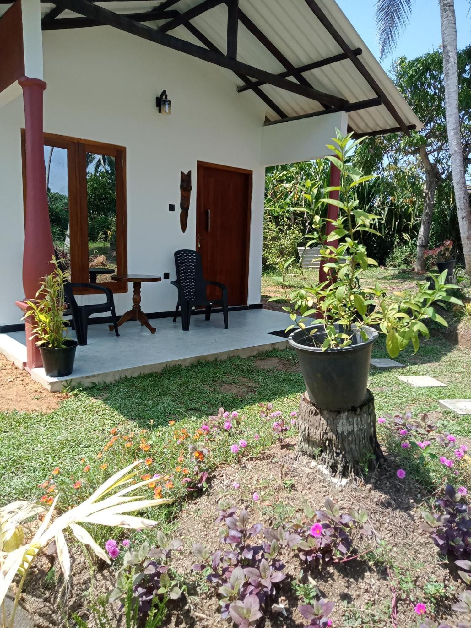Freedom192 Hotel Weligama Luaran gambar